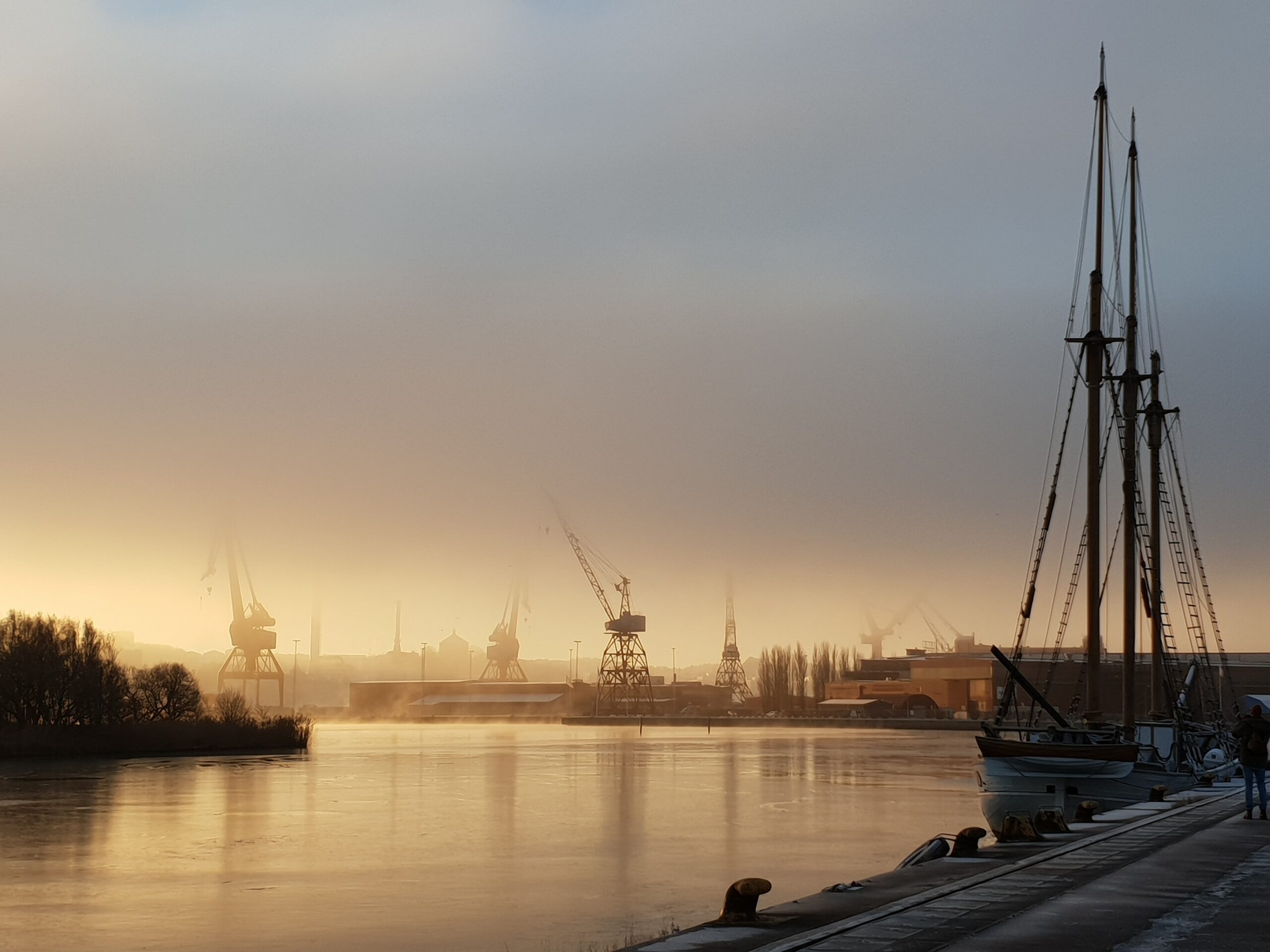 gustav-nilsson-7MrkQB62c9M-unsplash